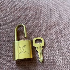 Louis Vuitton Vintage Lock and Key #315